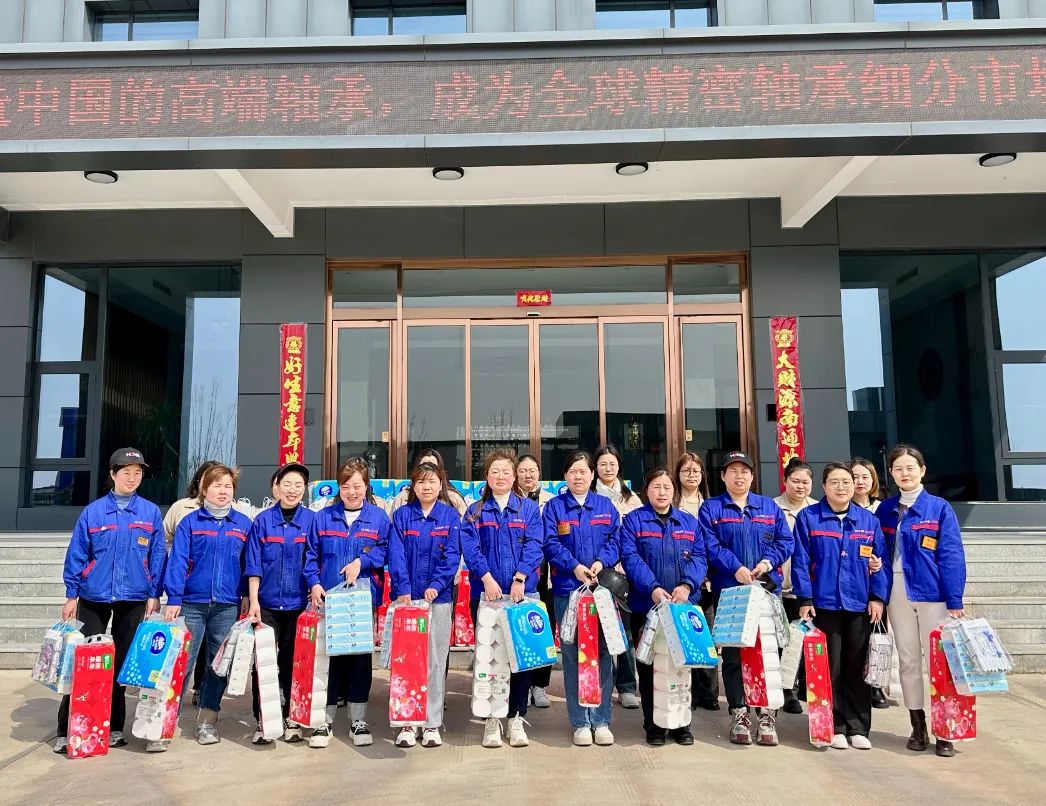 女性的力量 從不渺小一一鴻元的女神們節日快樂！